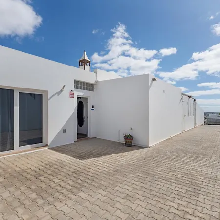 Villa Nitho *